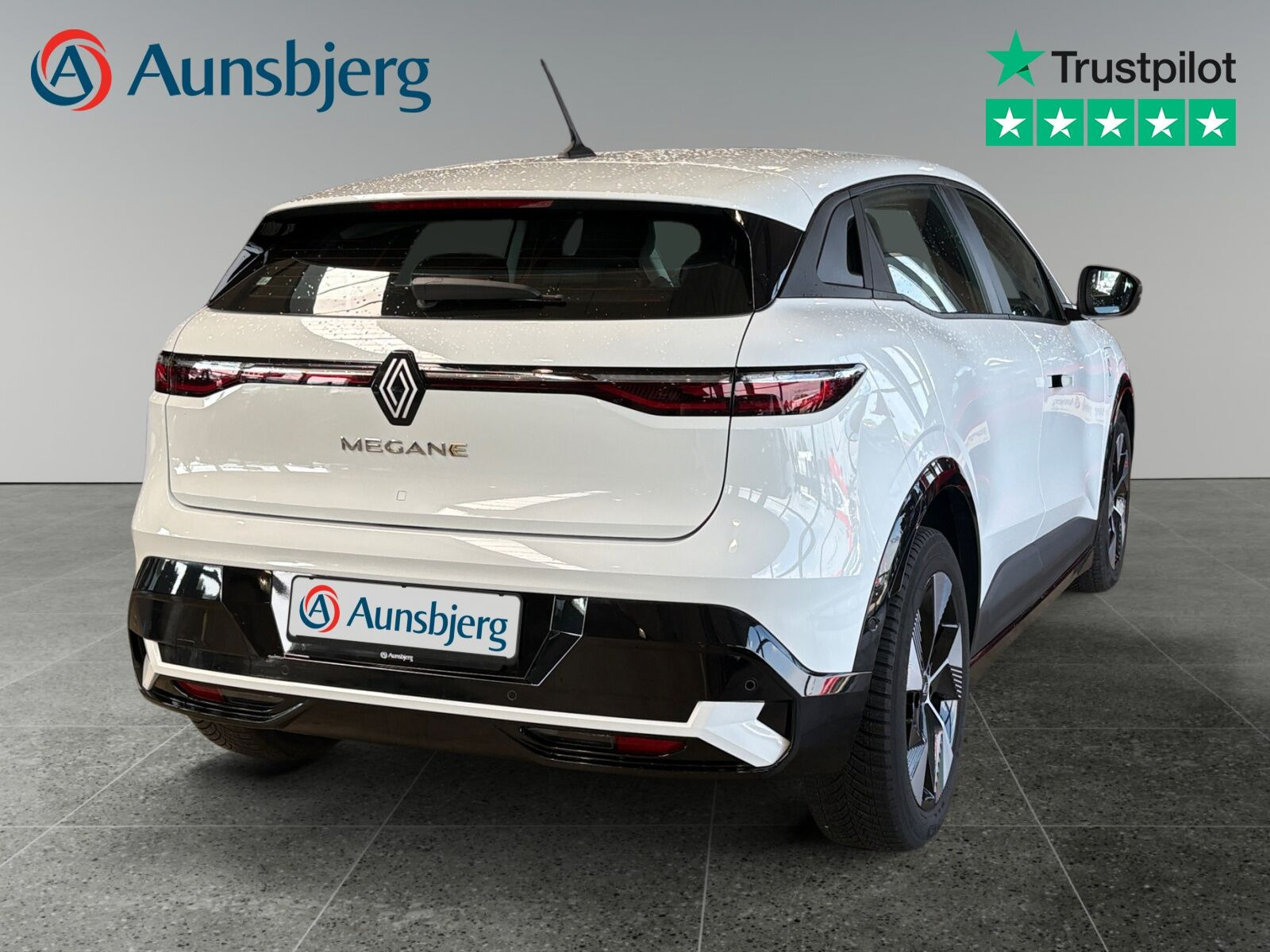 Hvid Renault Megane E-Tech fra 2022