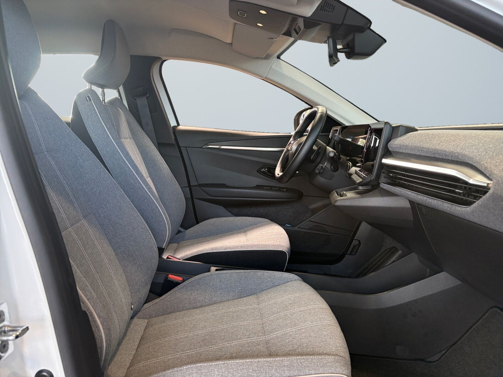 Hvid Renault Megane E-Tech fra 2022