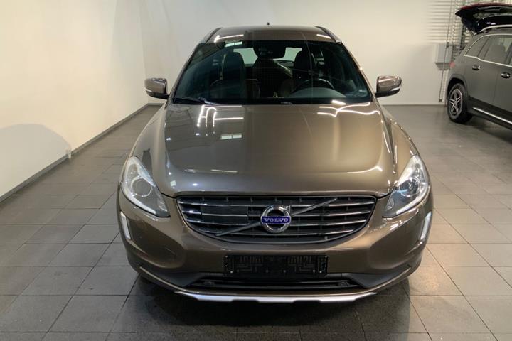 Brun Volvo XC60 fra 2015