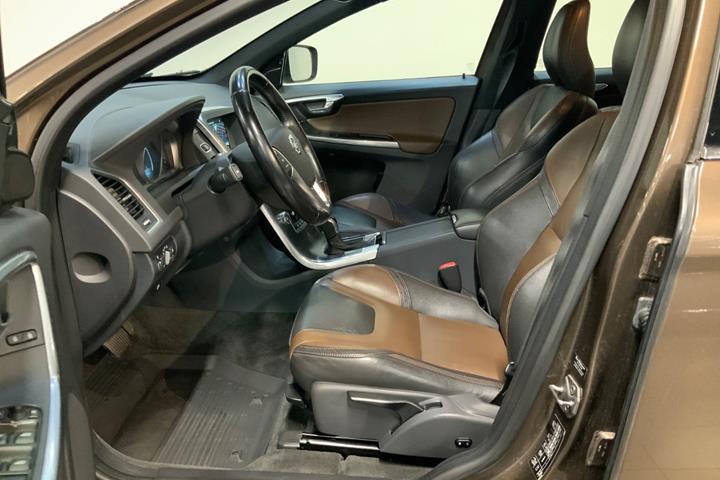 Brun Volvo XC60 fra 2015