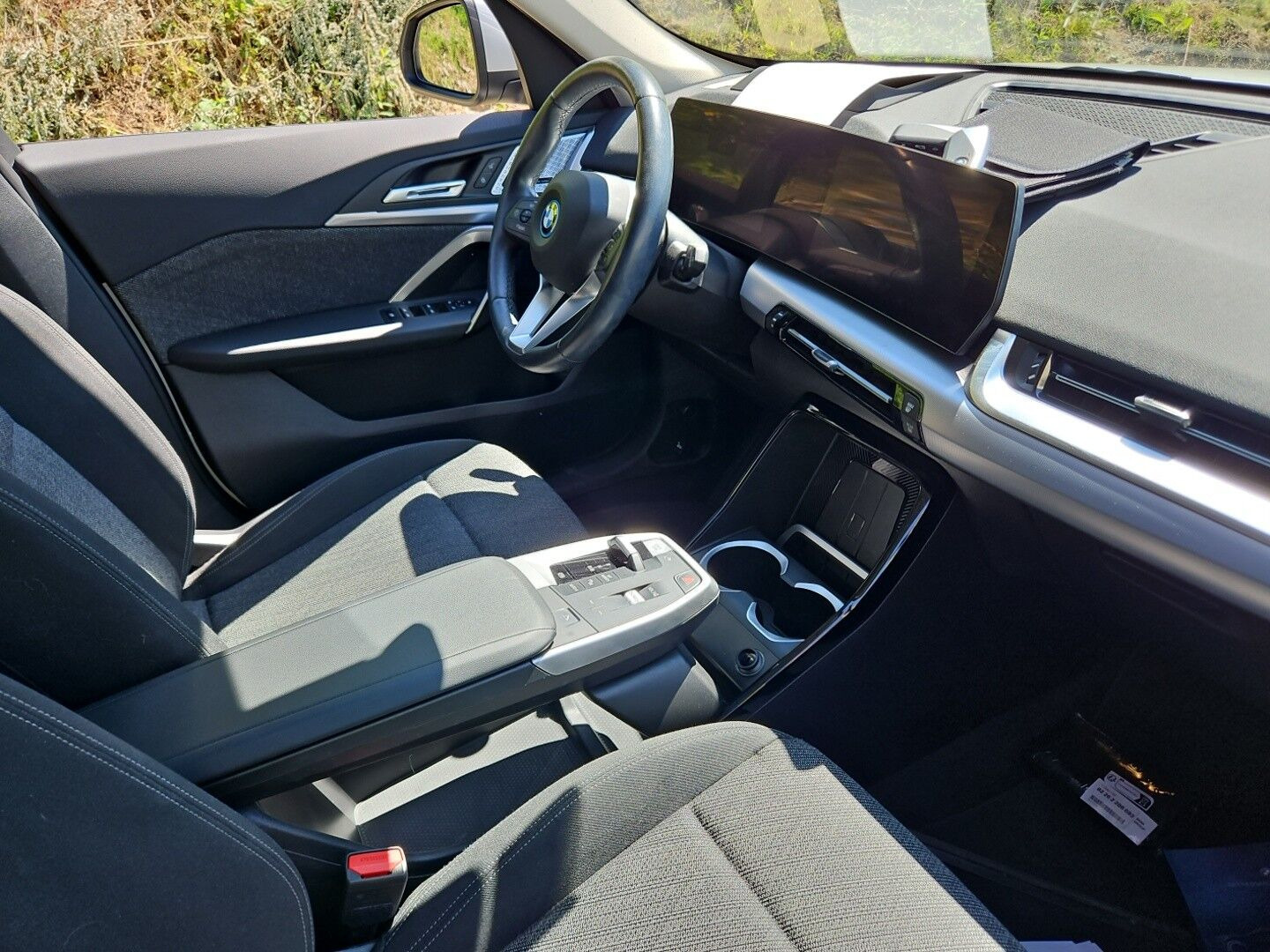Hvid BMW iX1 fra 2024
