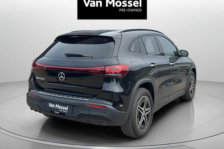 Sort Mercedes EQA 250 fra 2024
