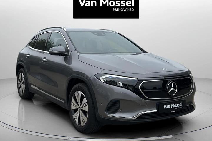 Grå Mercedes EQA 250 fra 2023