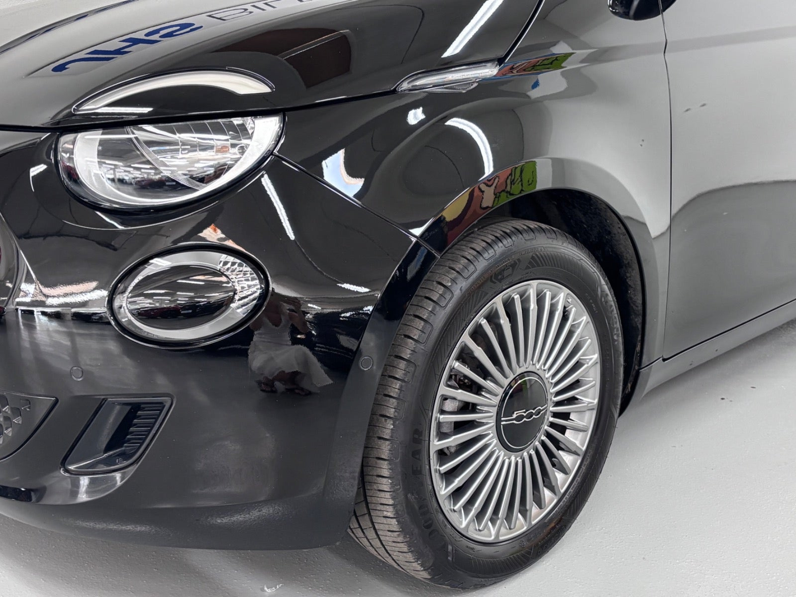 Sort Fiat 500e fra 2023