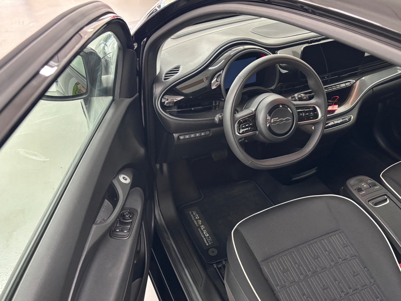 Sort Fiat 500e fra 2023