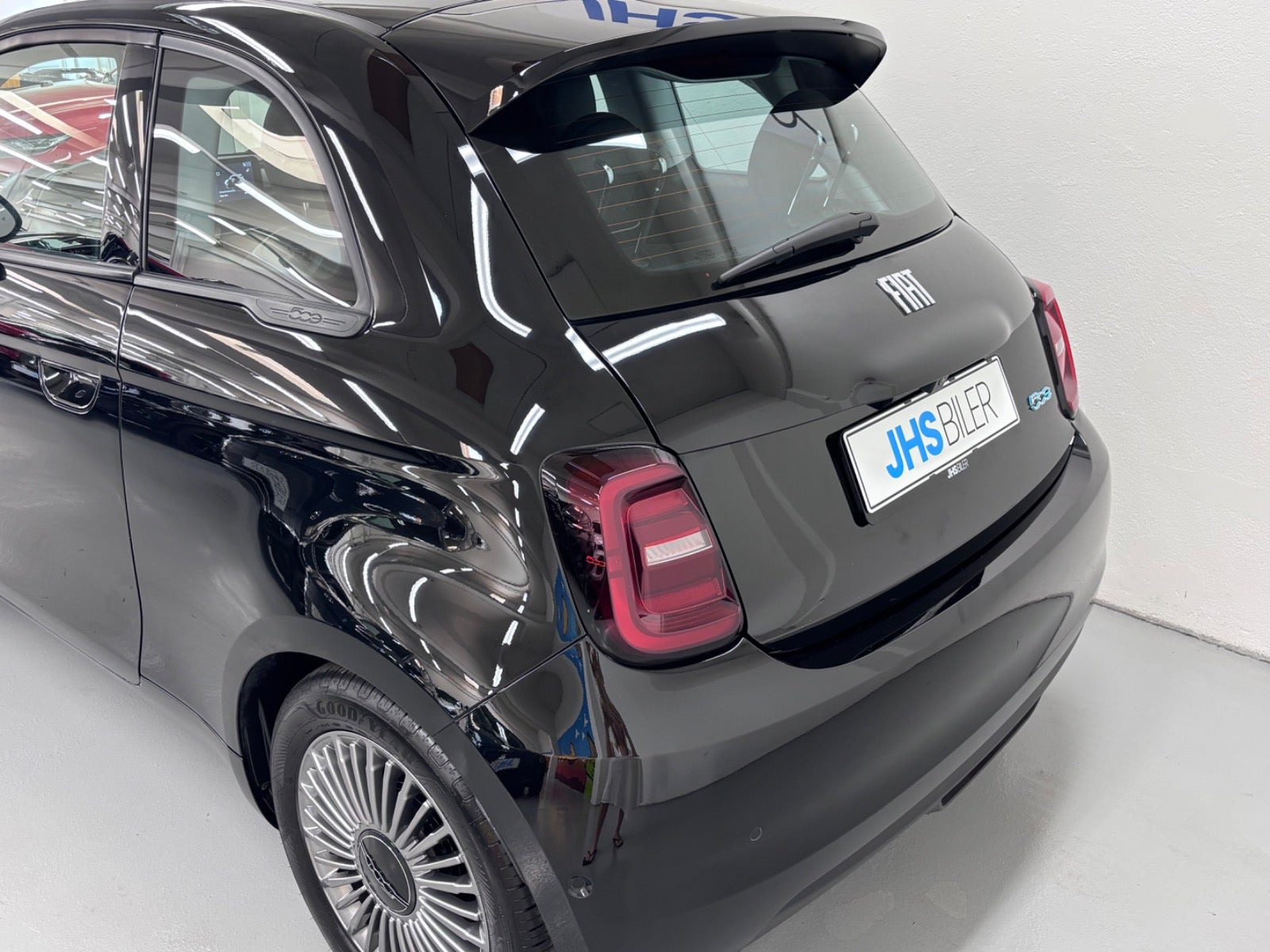 Sort Fiat 500e fra 2023