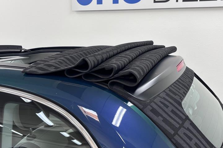 Grøn Fiat 500e fra 2023
