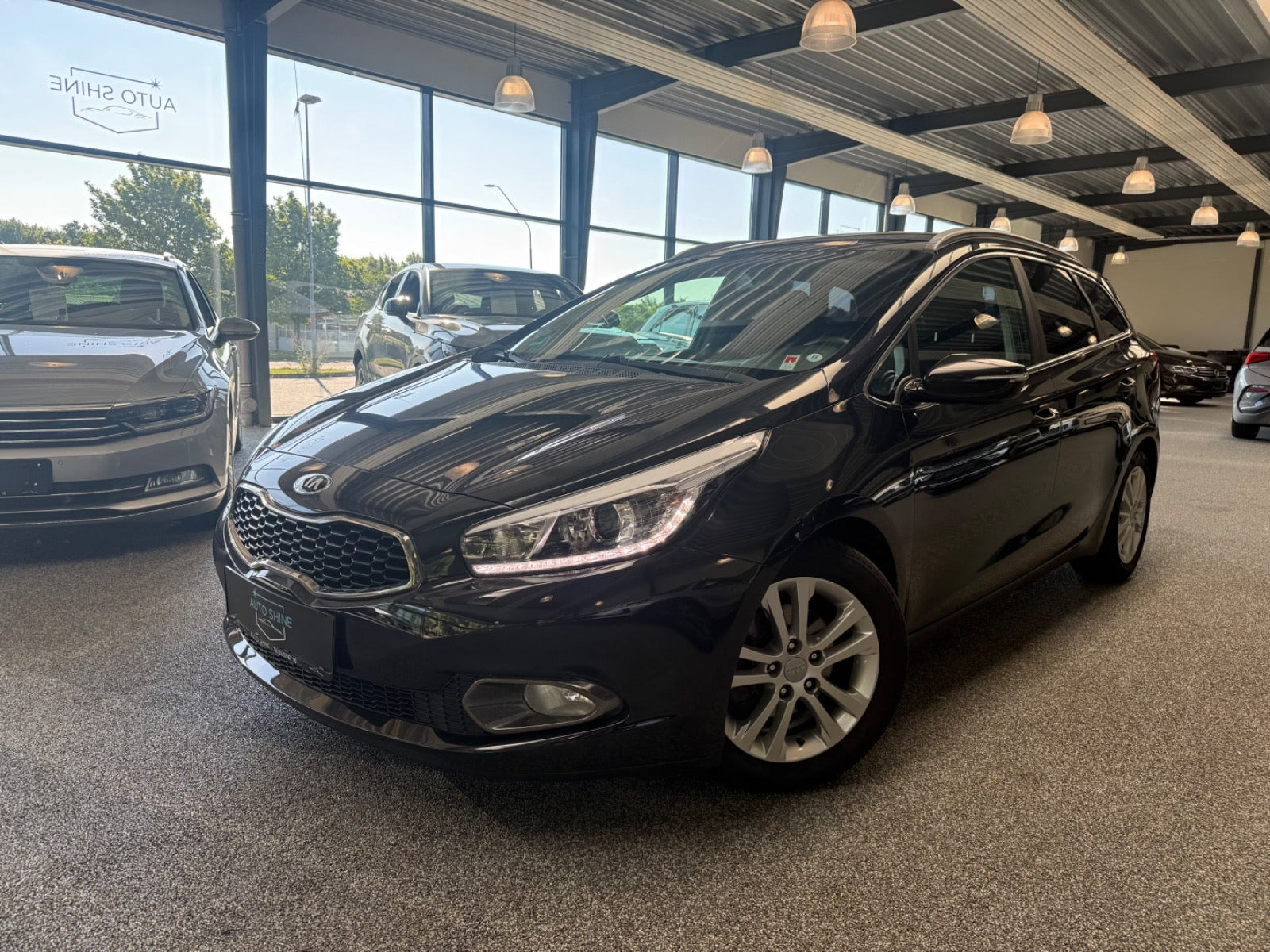 Kia Ceed 1,6 GDi Premium SW DCT