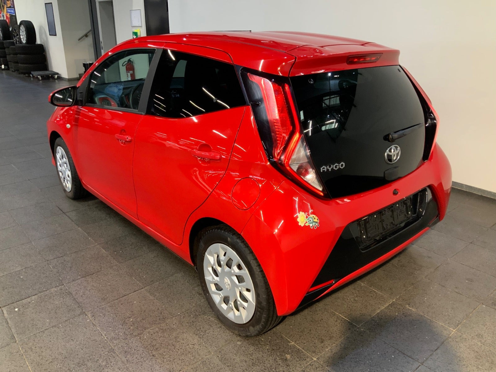 Rød Toyota Aygo fra 2019