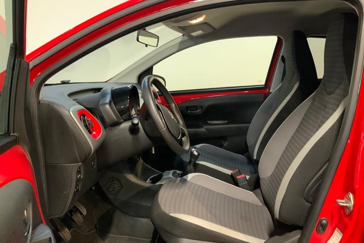 Rød Toyota Aygo fra 2019