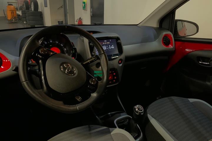 Rød Toyota Aygo fra 2019