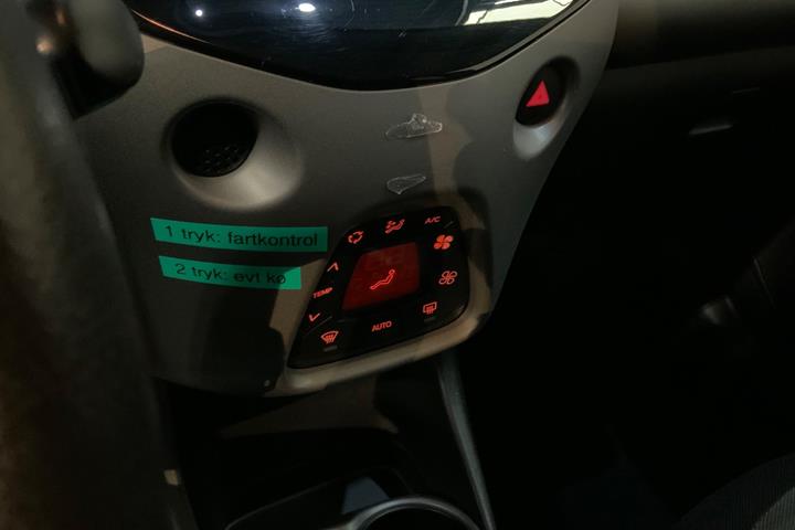 Rød Toyota Aygo fra 2019