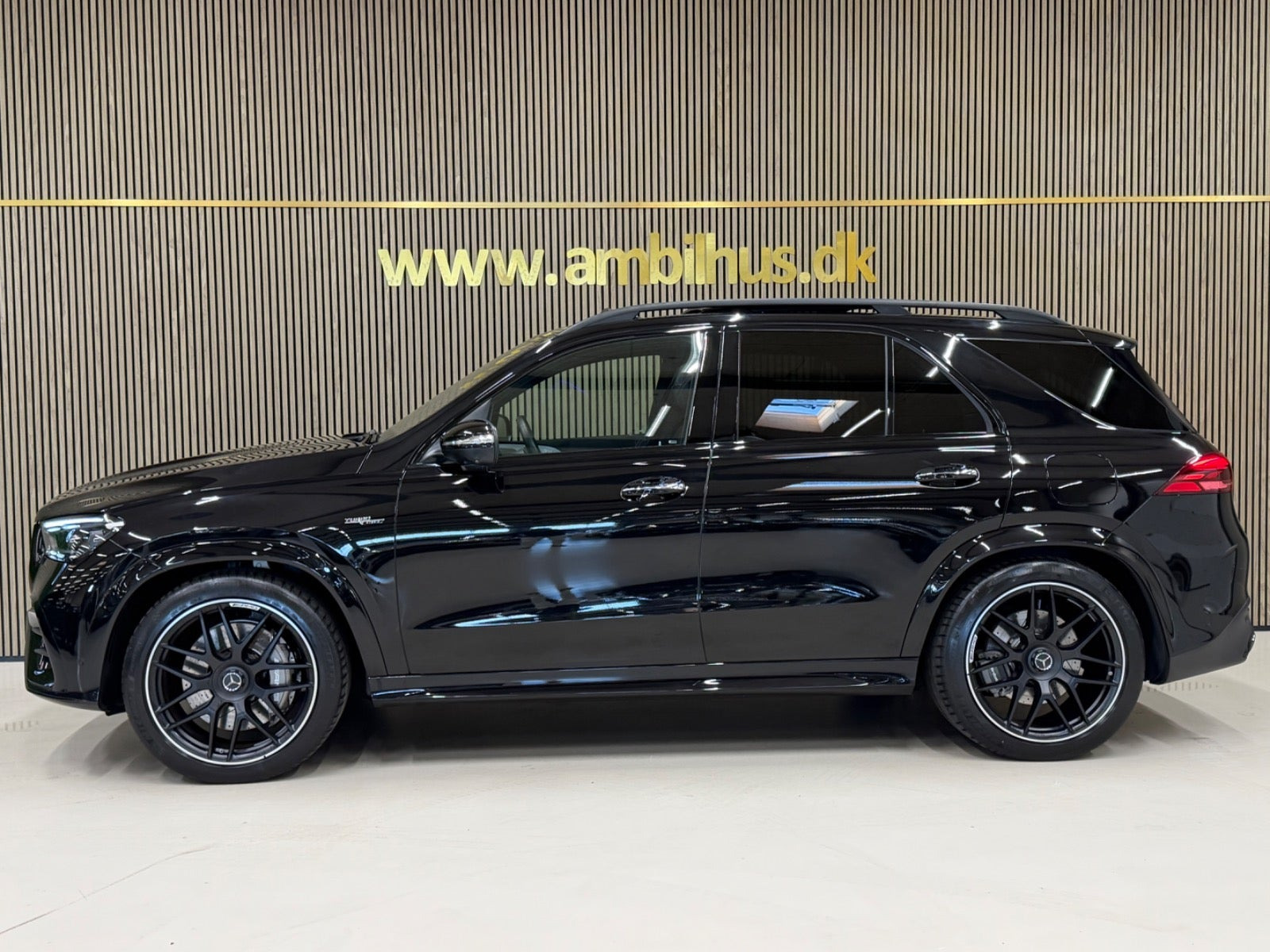 Sort Mercedes GLE53 fra 2025