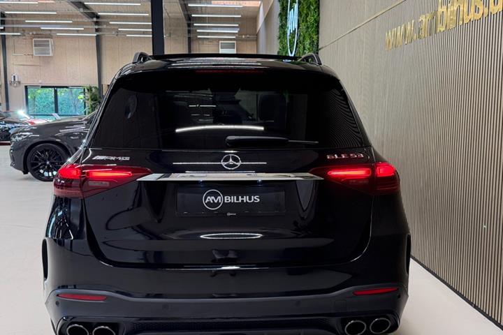 Sort Mercedes GLE53 fra 2025