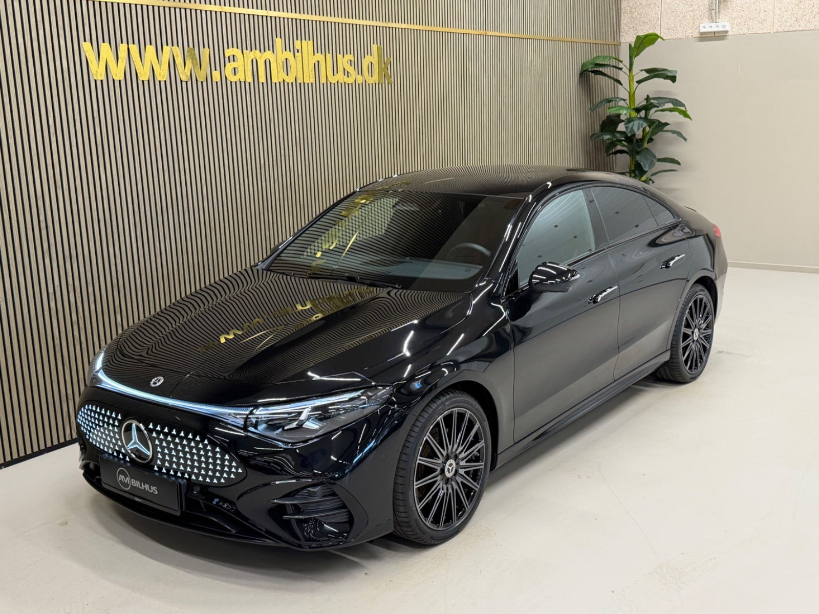 Sort Mercedes CLA250+ fra 2026