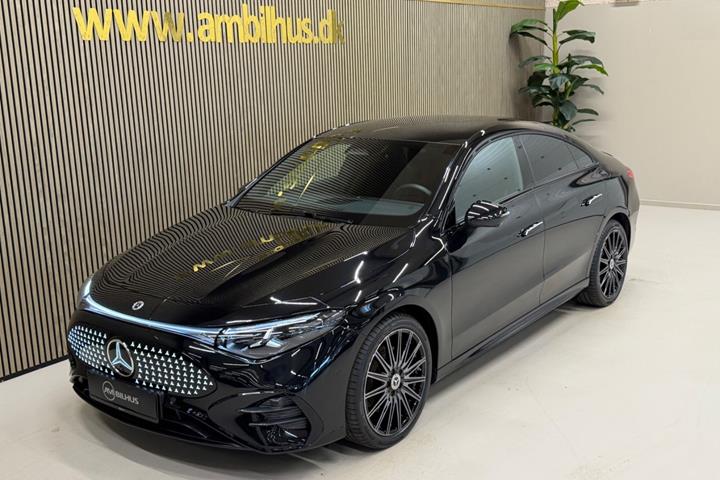 Sort Mercedes CLA250+ fra 2026