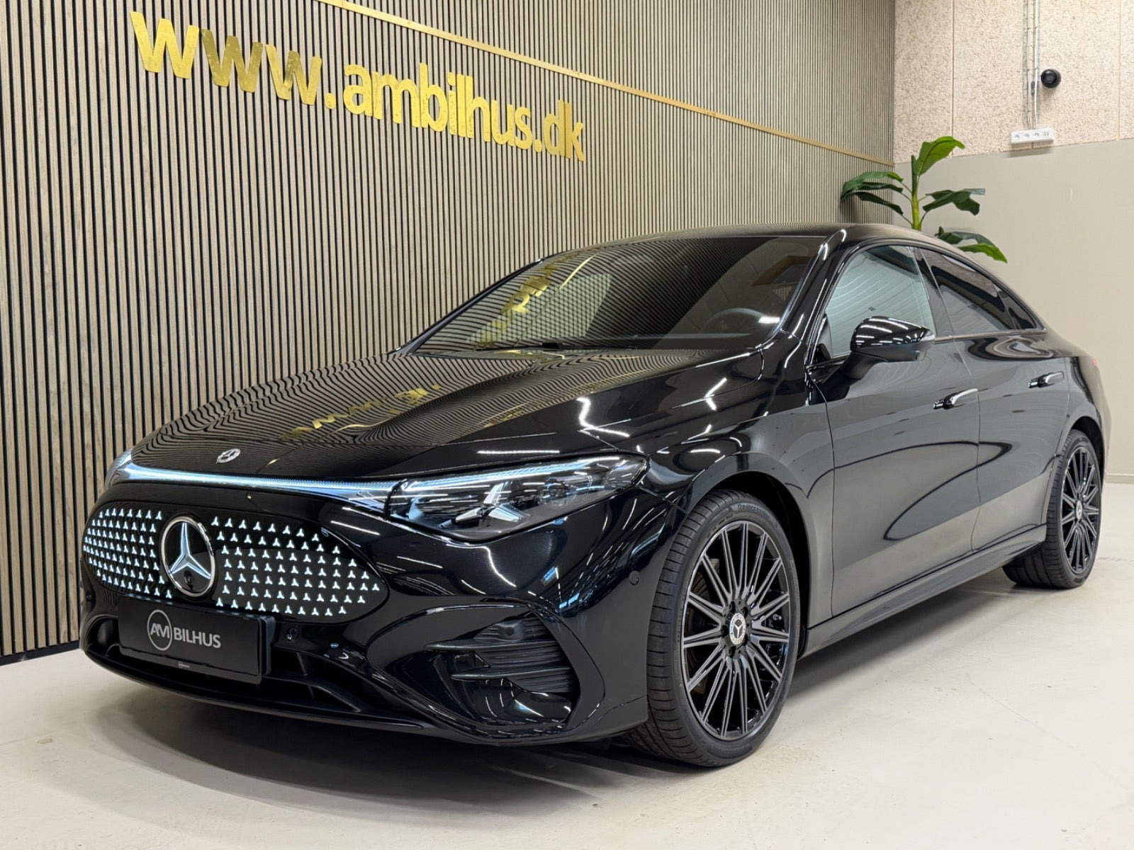 Sort Mercedes CLA250+ fra 2026