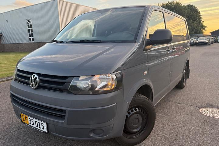Sort VW Transporter fra 2013