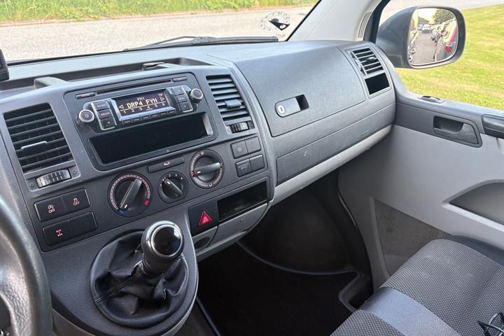 Sort VW Transporter fra 2013