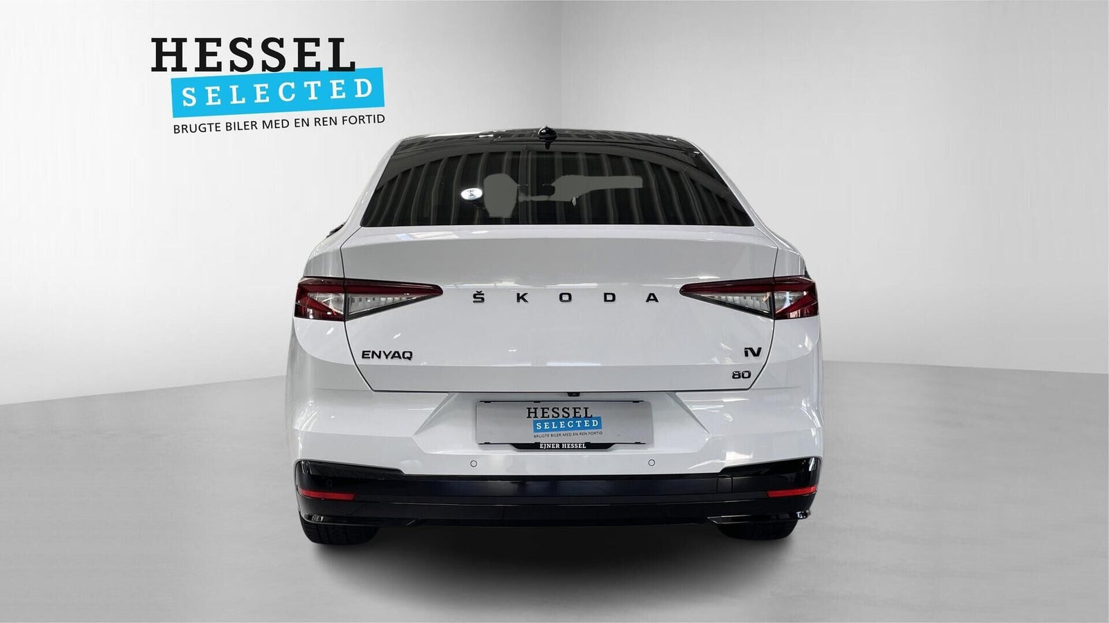 Hvid Skoda Enyaq fra 2023
