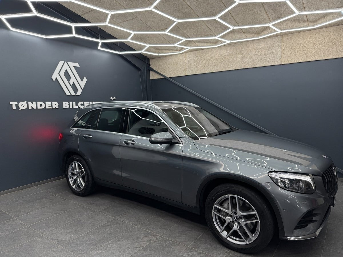Grå Mercedes GLE350 d fra 2018