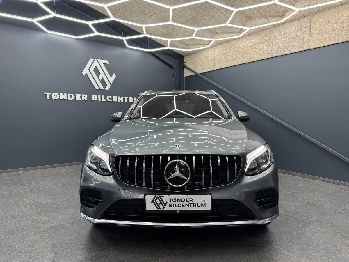 Grå Mercedes GLE350 d fra 2018