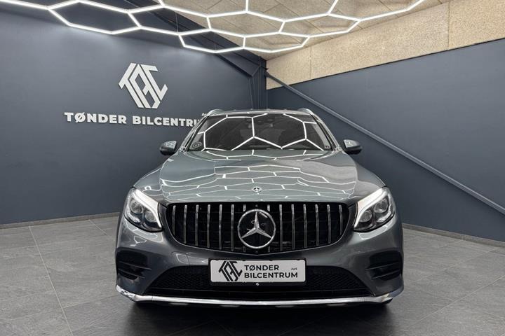 Grå Mercedes GLE350 d fra 2018