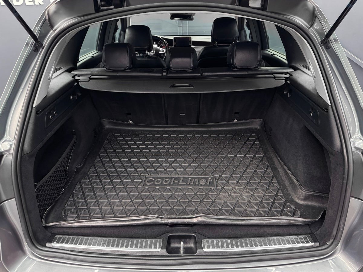 Grå Mercedes GLE350 d fra 2018