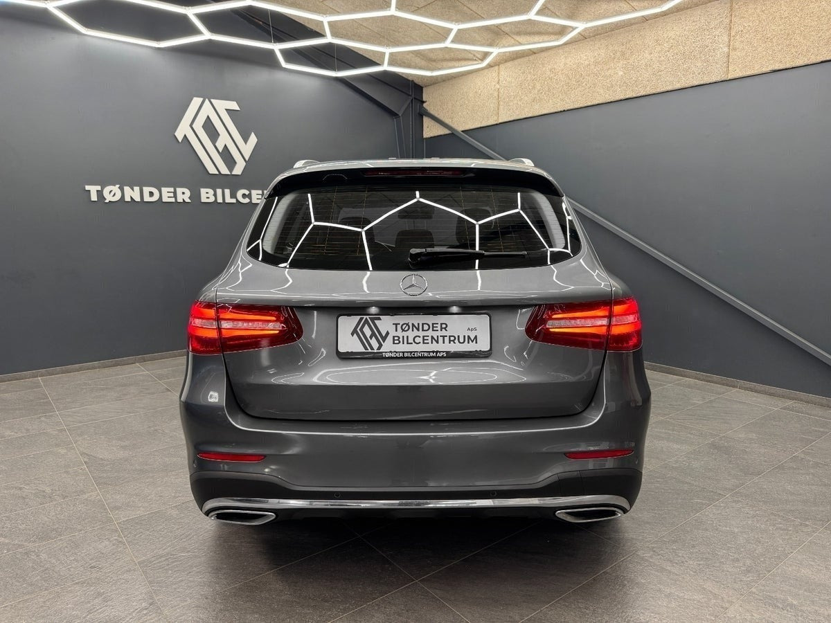 Grå Mercedes GLE350 d fra 2018