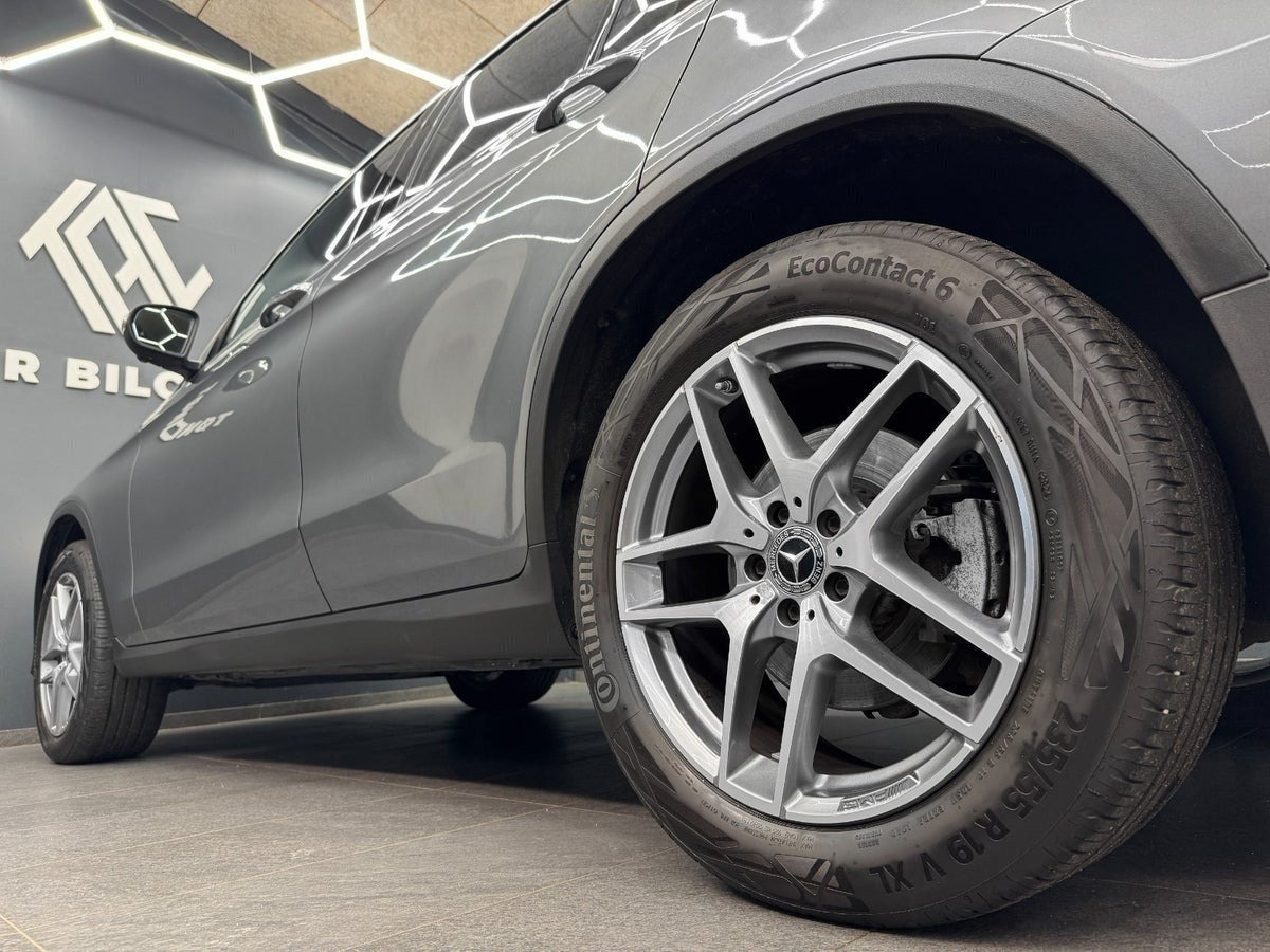 Grå Mercedes GLE350 d fra 2018