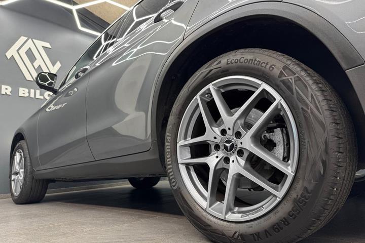 Grå Mercedes GLE350 d fra 2018