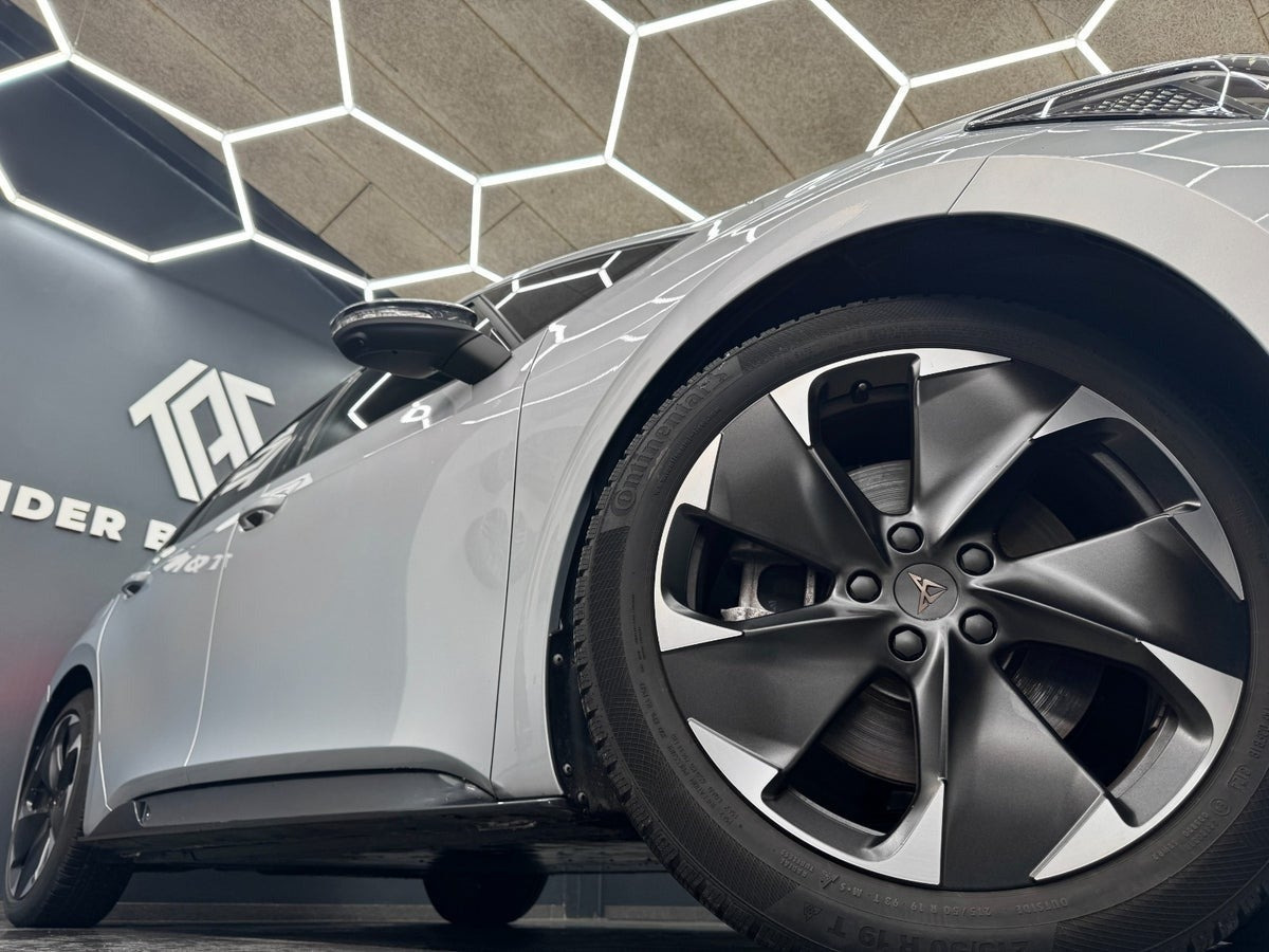 Sølv Cupra Born fra 2026