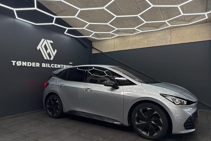 Sølv Cupra Born fra 2026