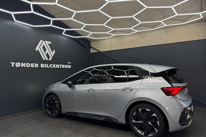 Sølv Cupra Born fra 2026