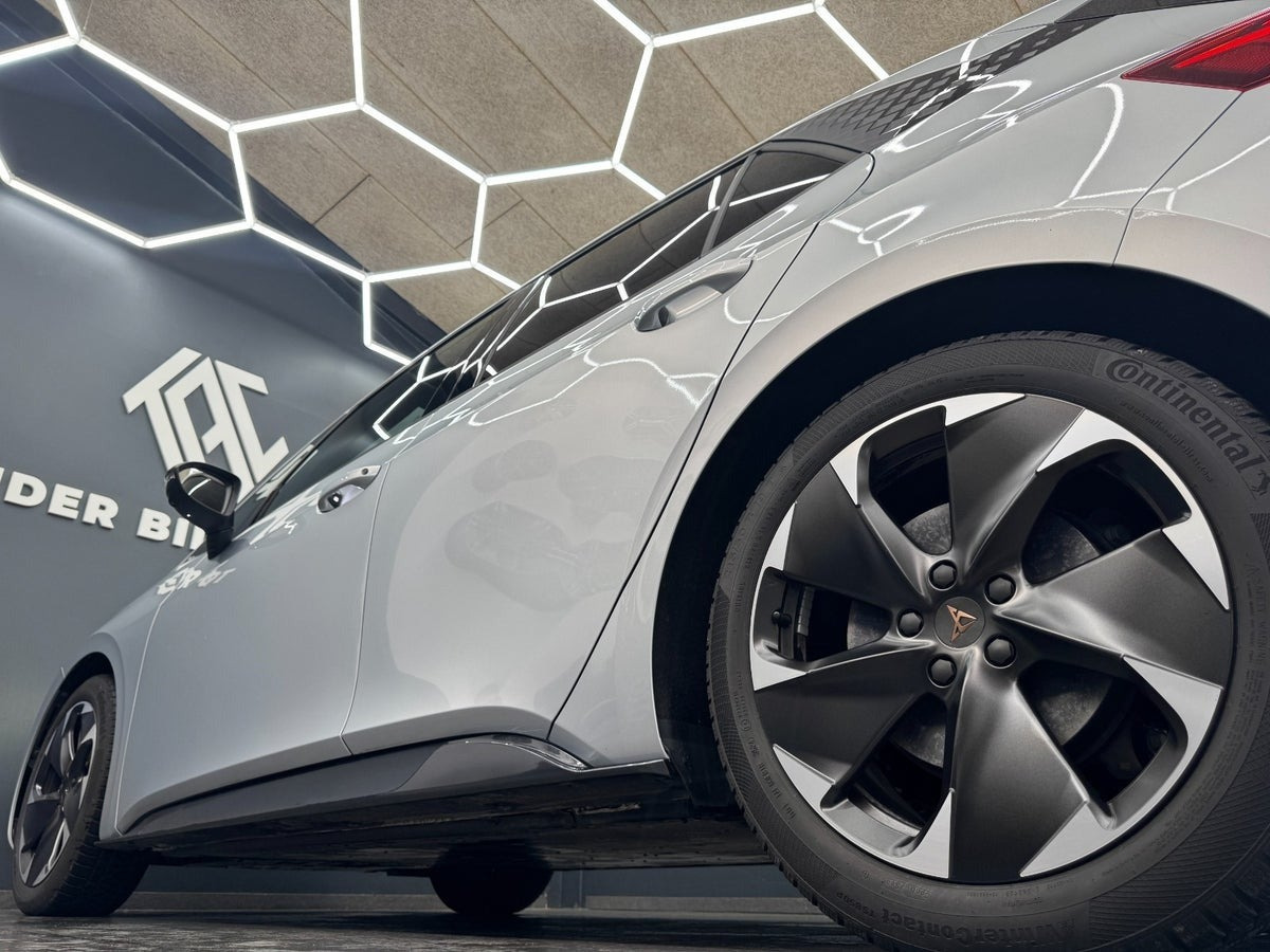 Sølv Cupra Born fra 2026