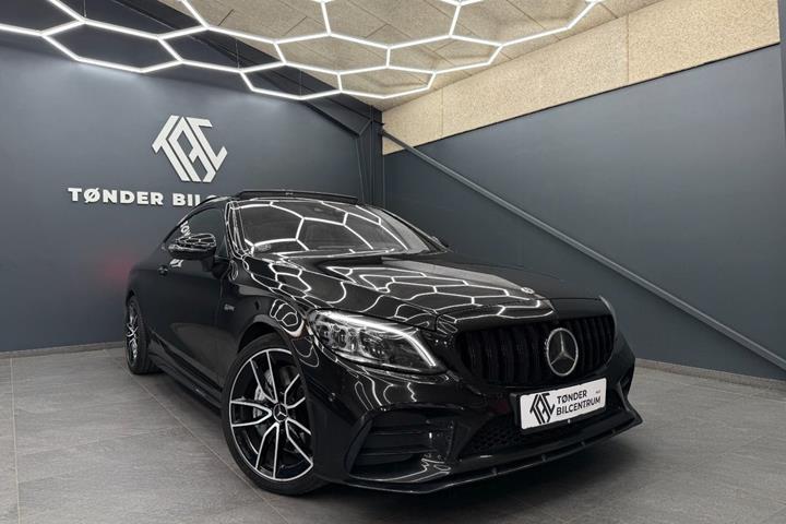 Sort Mercedes C43 fra 2020