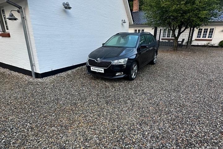 Sort Skoda Fabia fra 2019