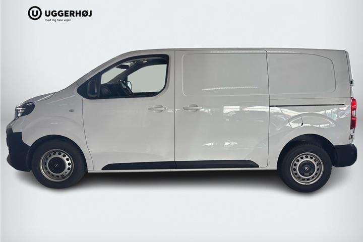 Hvid Opel Vivaro fra 2024