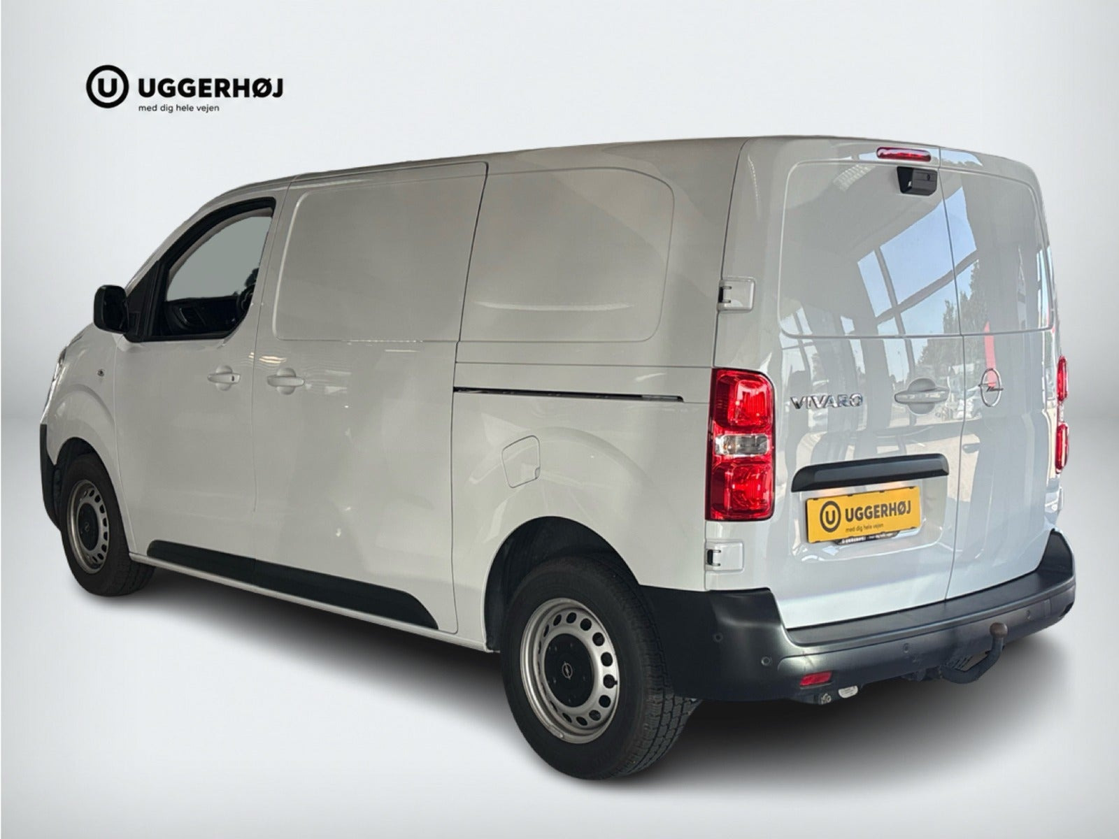 Hvid Opel Vivaro fra 2024