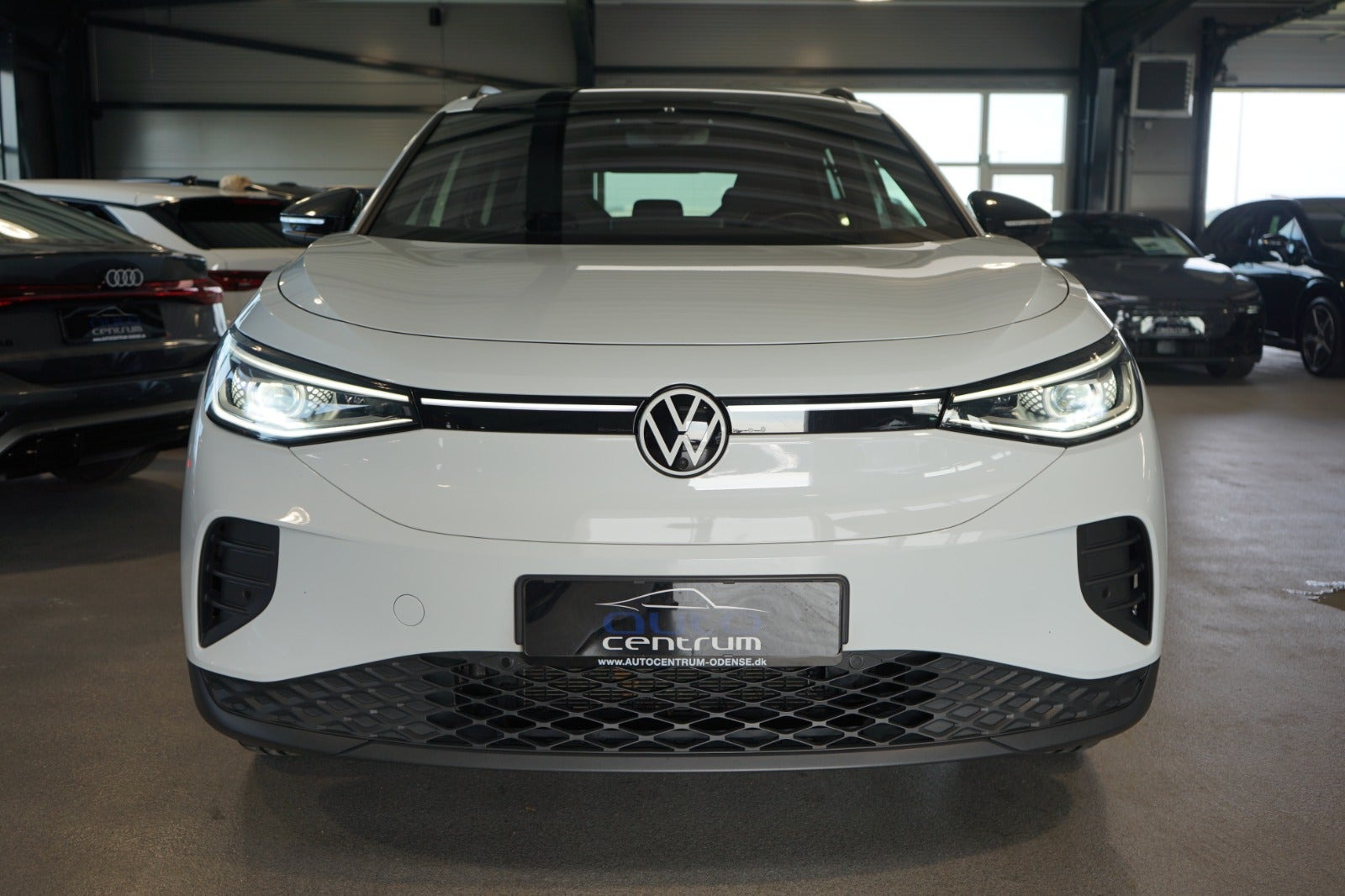 Hvid VW ID.4 fra 2024