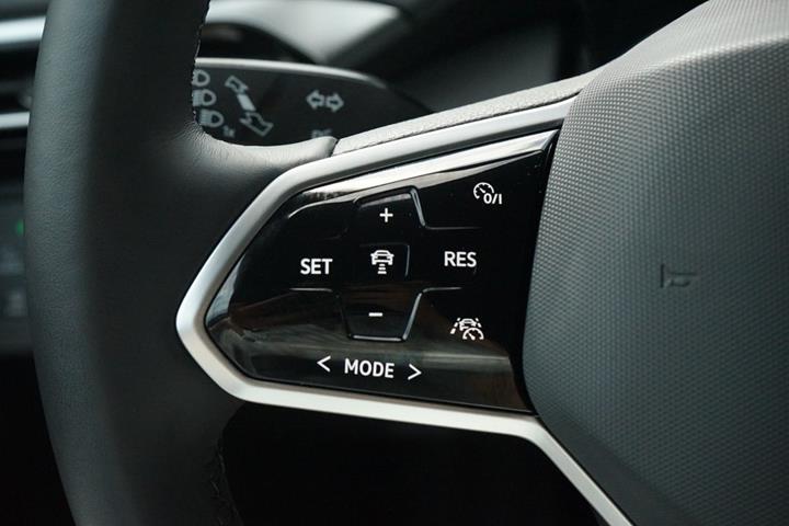 Rød VW ID.4 fra 2023