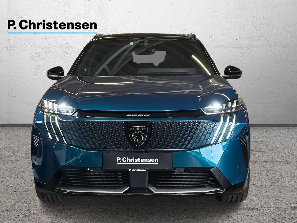 Blå Peugeot e-5008 fra 2025