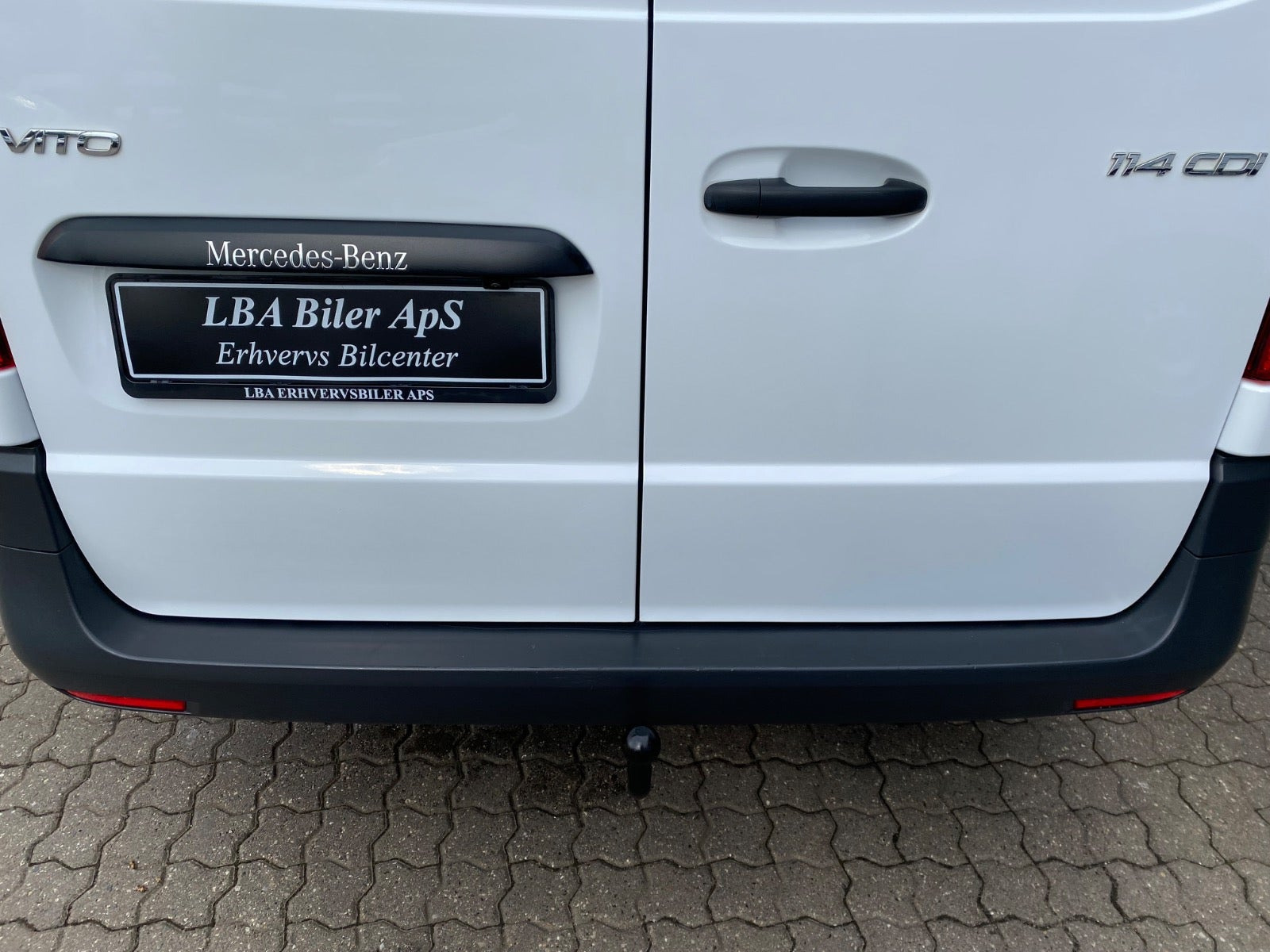 Hvid Mercedes Vito 114 fra 2022