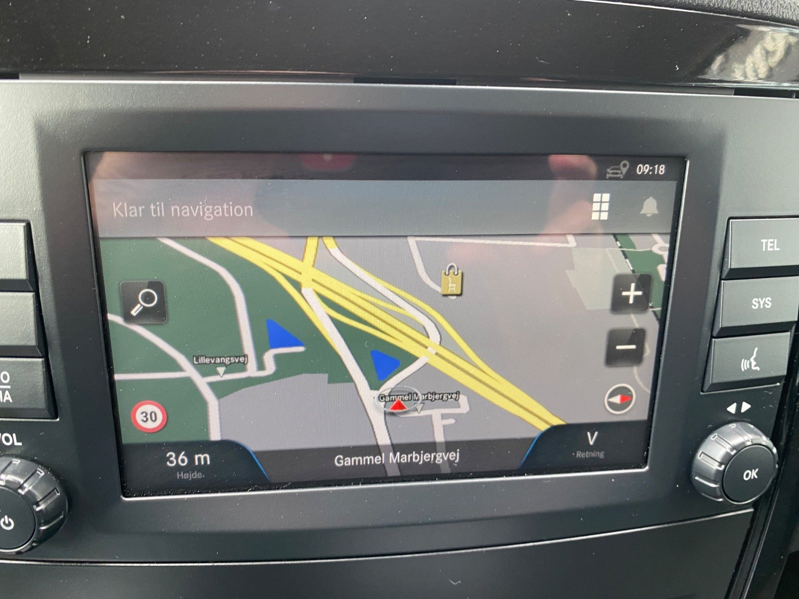 Hvid Mercedes Vito 114 fra 2022