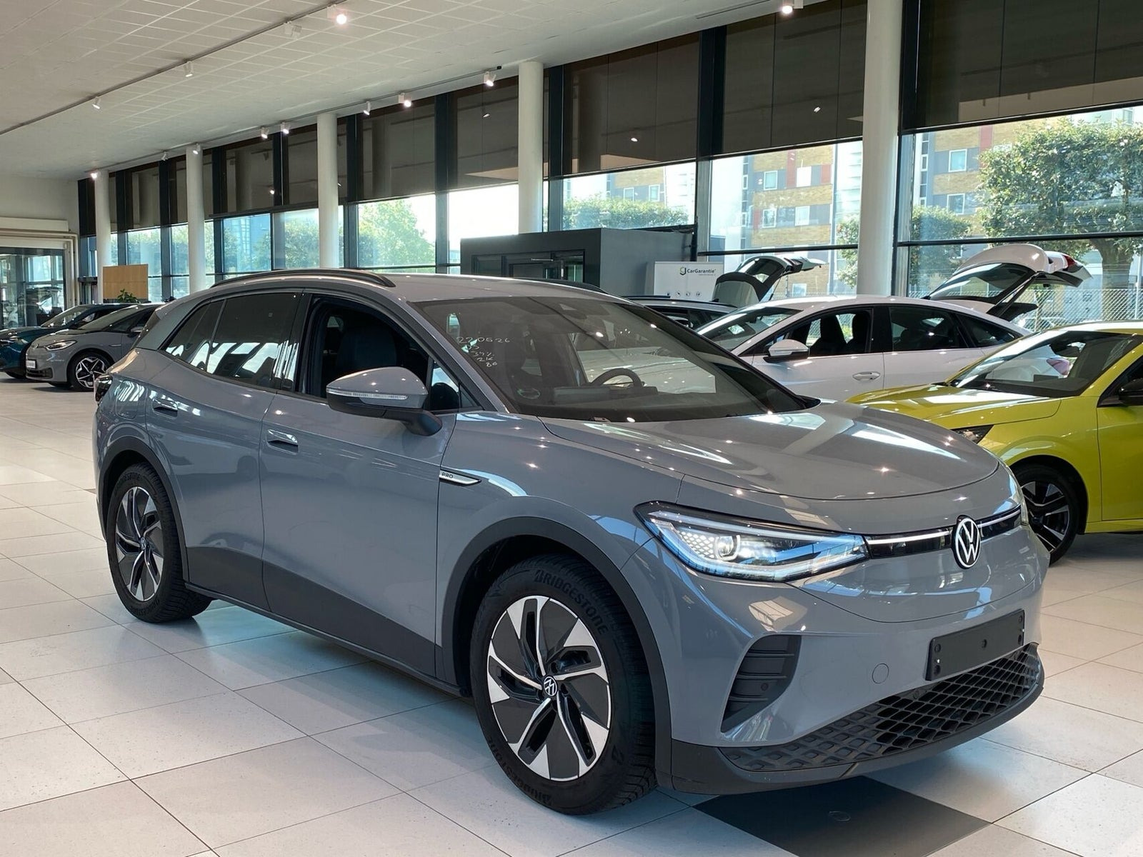 Grå VW ID.4 fra 2023