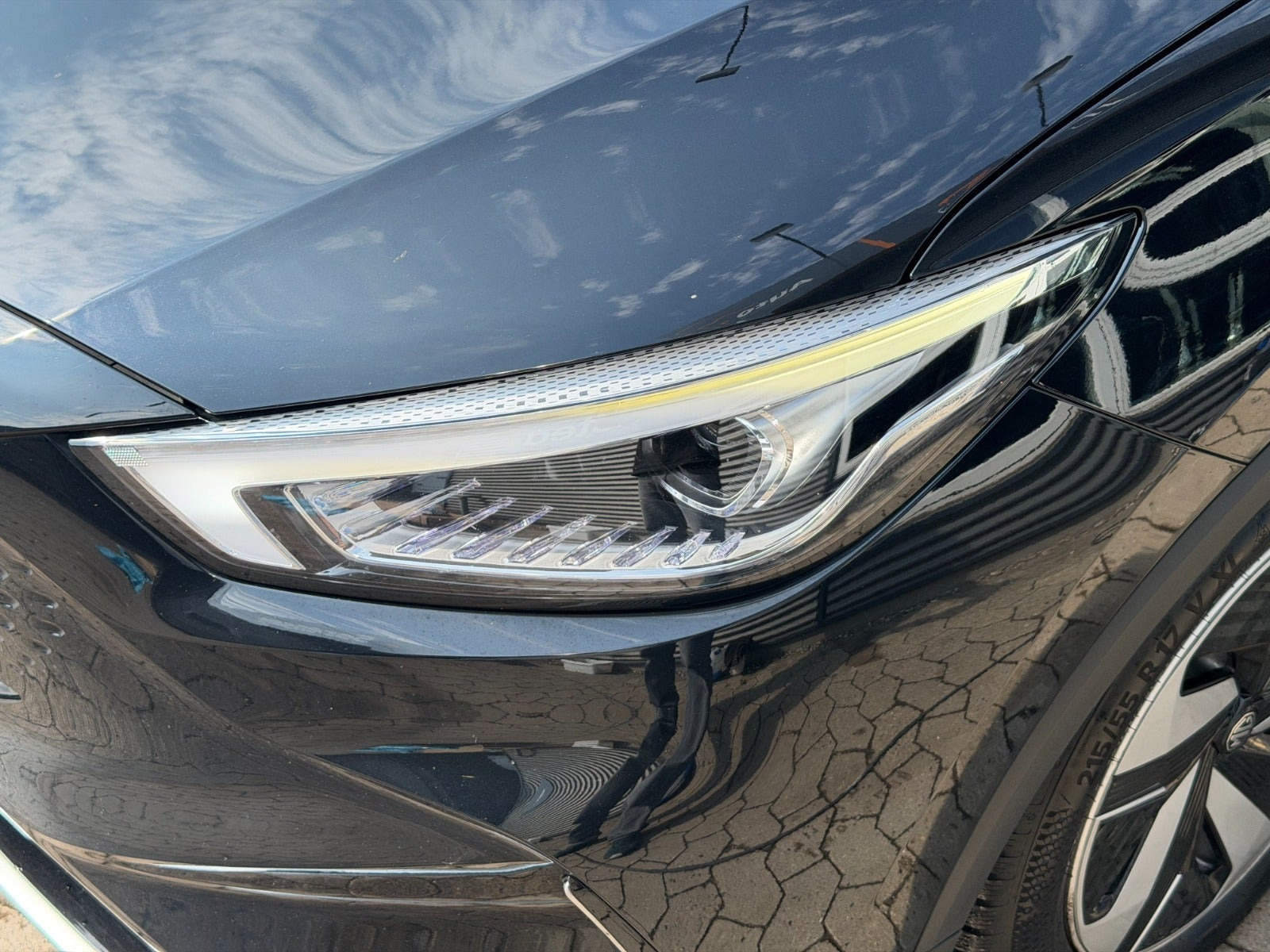 Sort MG ZS fra 2022