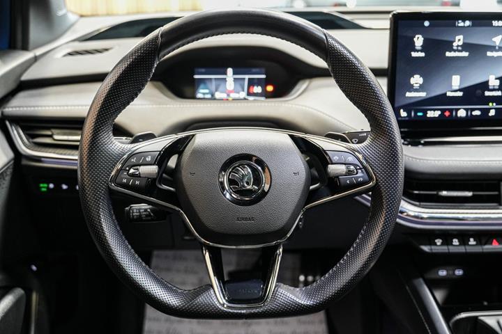 Blå Skoda Enyaq fra 2021