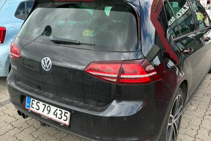 Sort VW Golf fra 2015