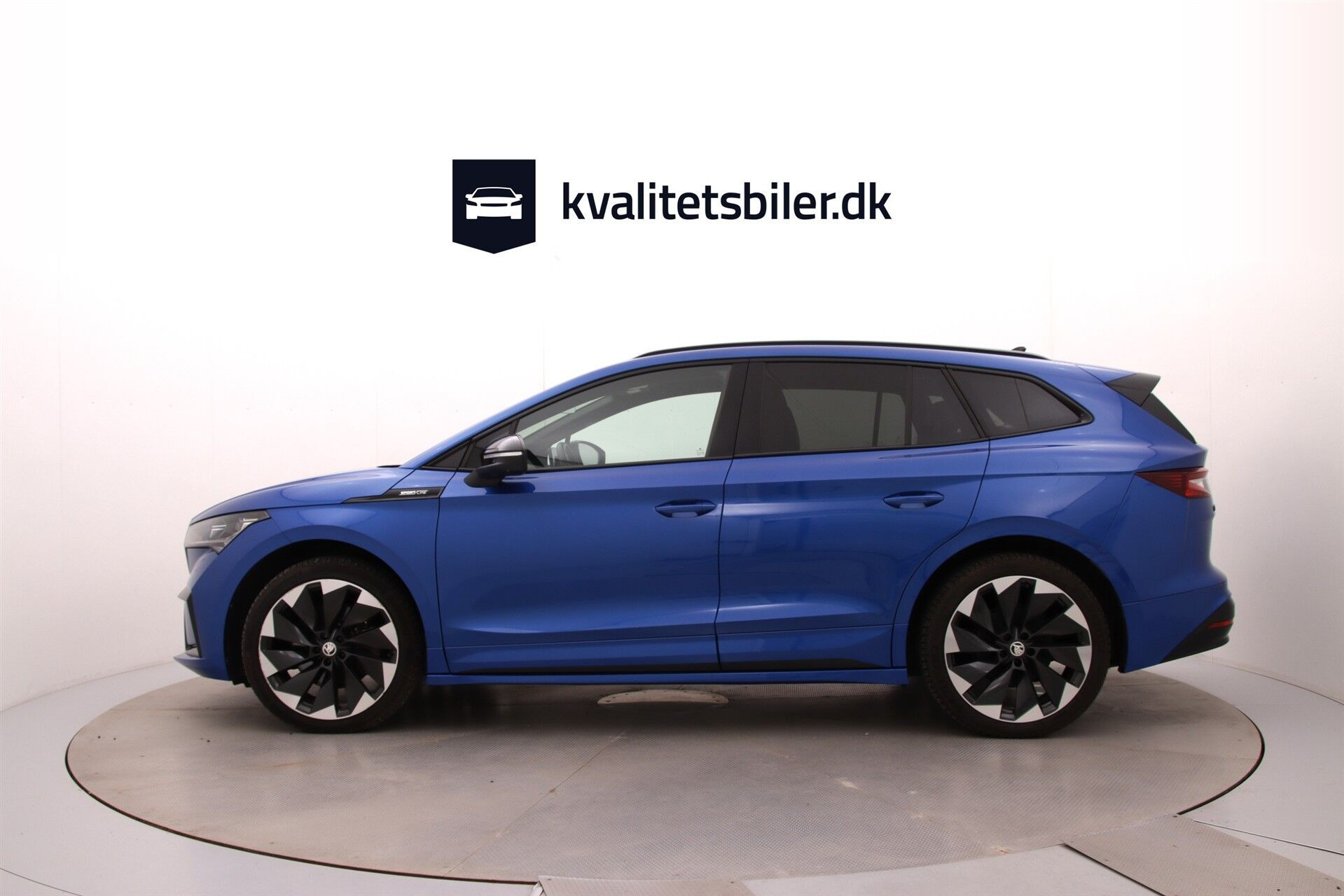 Blå Skoda Enyaq fra 2023