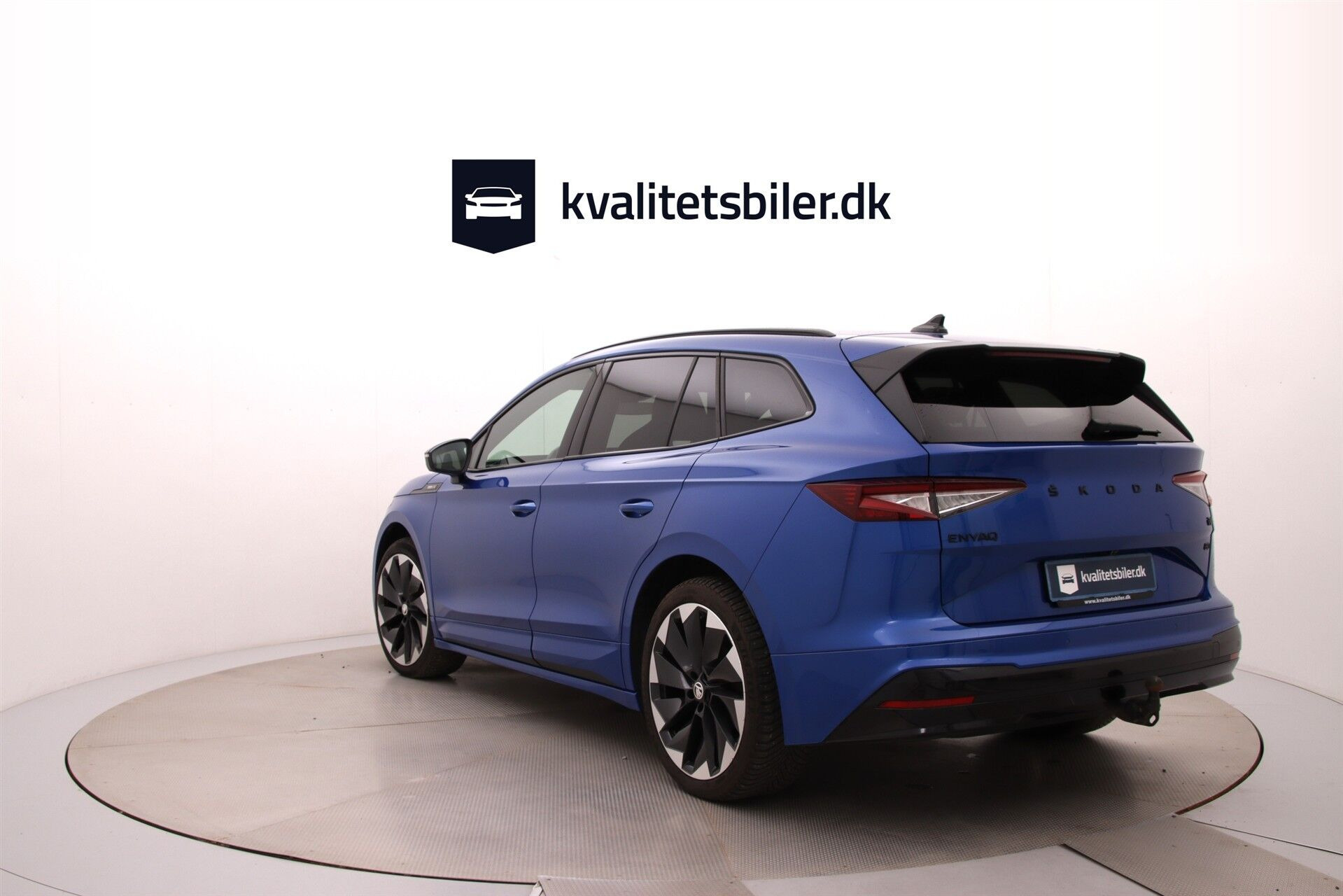 Blå Skoda Enyaq fra 2023